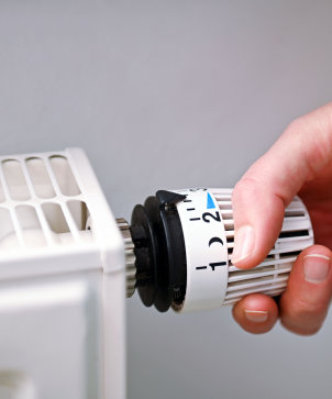Nah- Und Fernwärme Energetische-sanierung-heizungsthermostat-2 _c Hmlu