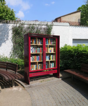 Bücherschrank südliche Innenstadt