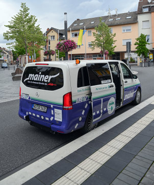 Bus Mainer In Großauheim Am Rochusplatz