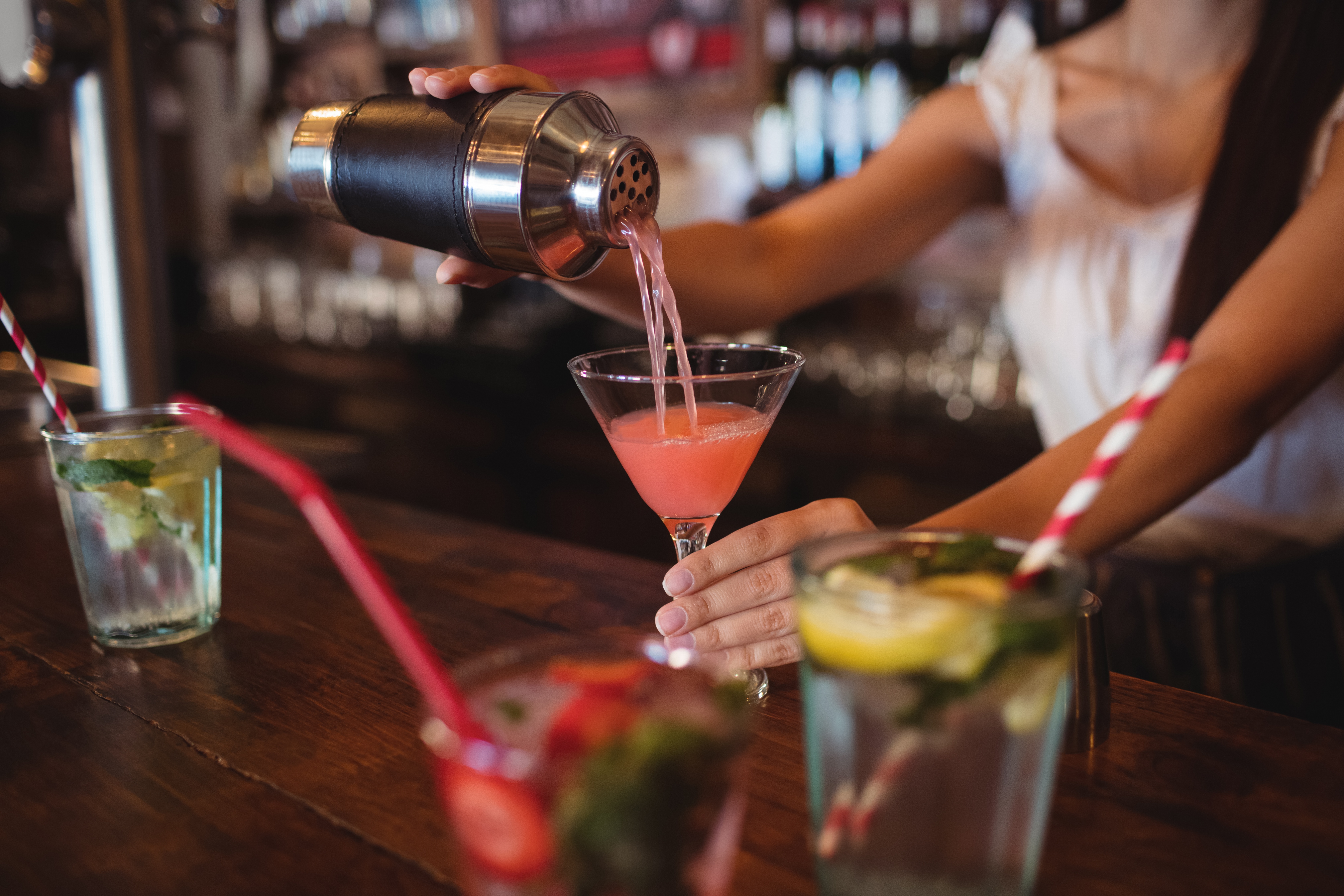 Cocktailkurs Adobestock 145815351