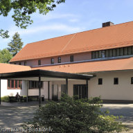 Trauerhalle - Krematorium-Außen